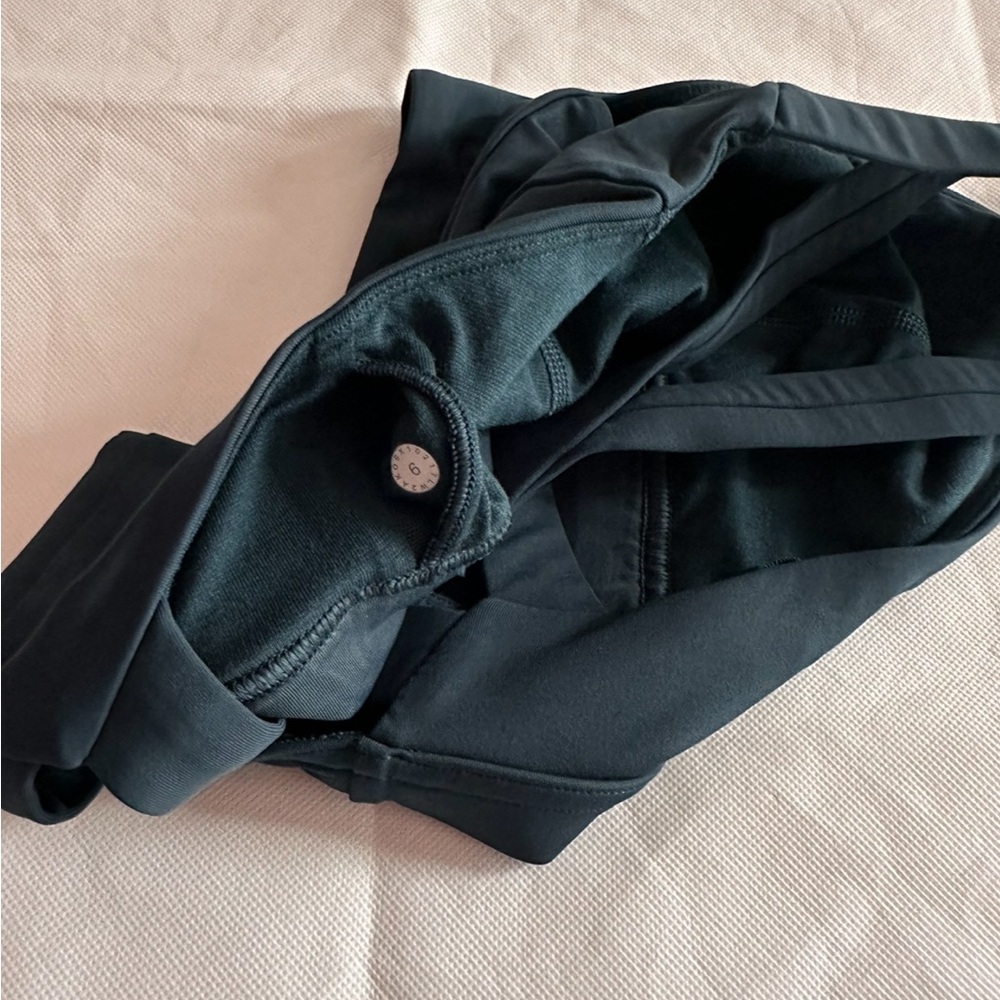 Lululemon Sweat your Heart Out Bra in Submarine color, A/B Cup, Size 6 - Picture 9 of 11